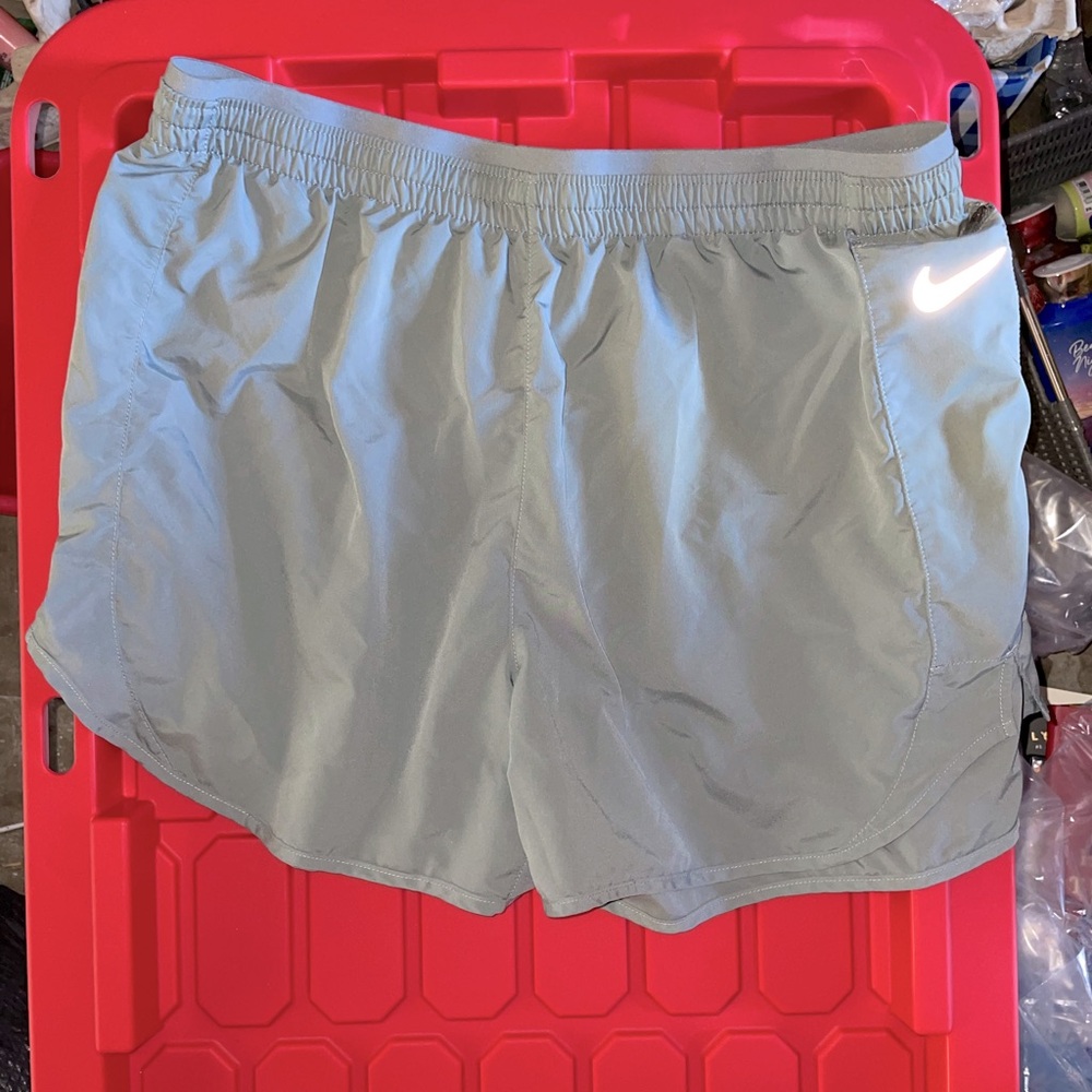 Women’s gray Nike shorts